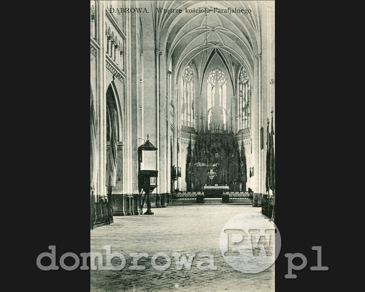 1910 r. Dąbrowa - Wnętrze kościoła Parafialnego (Rowiński)